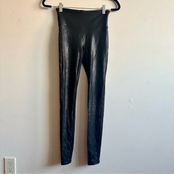 SPANX Faux Leather Black Leggings Size S - Picture 4 of 6